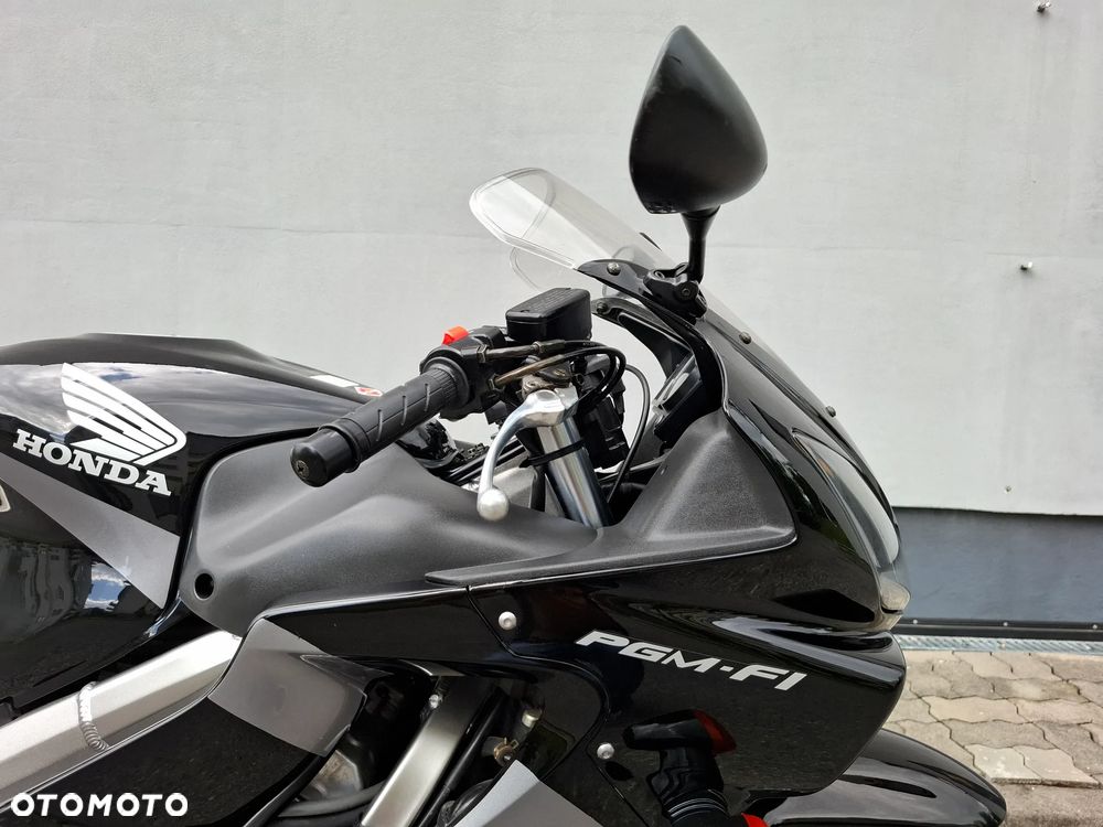 Honda CBR - 11