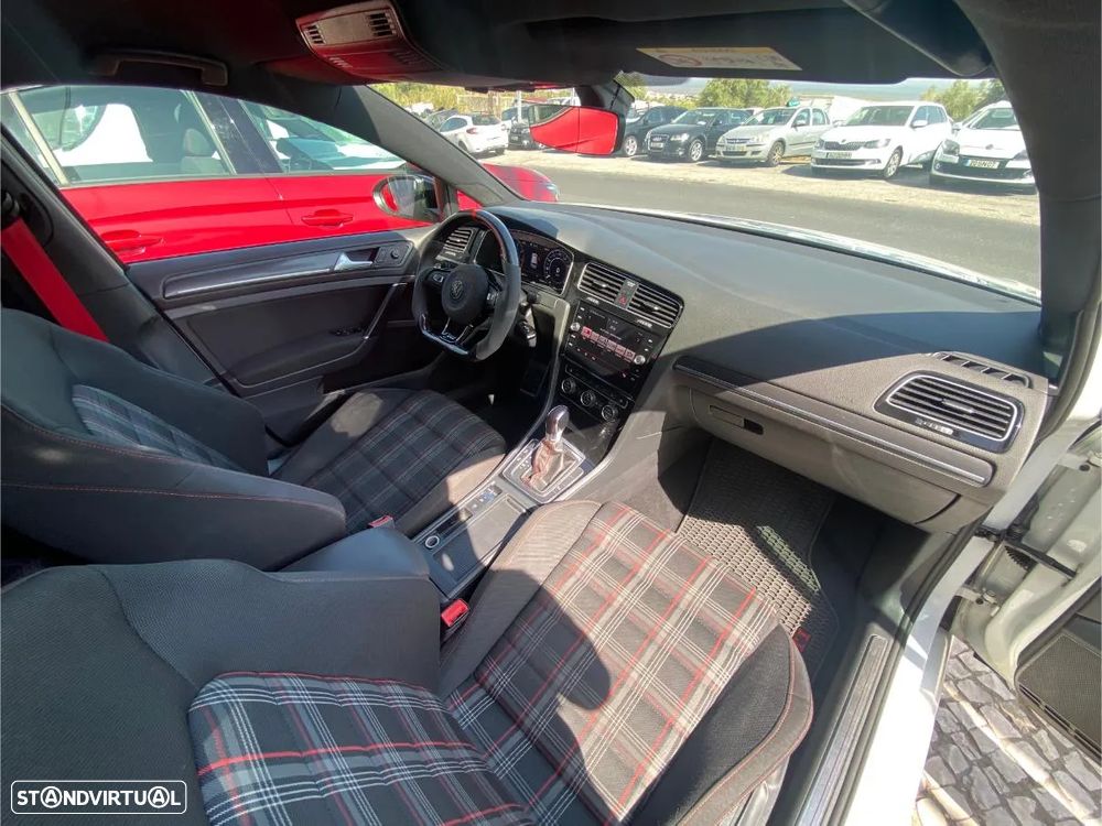 VW Golf GTI (BlueMotion ) DSG Performance - 18