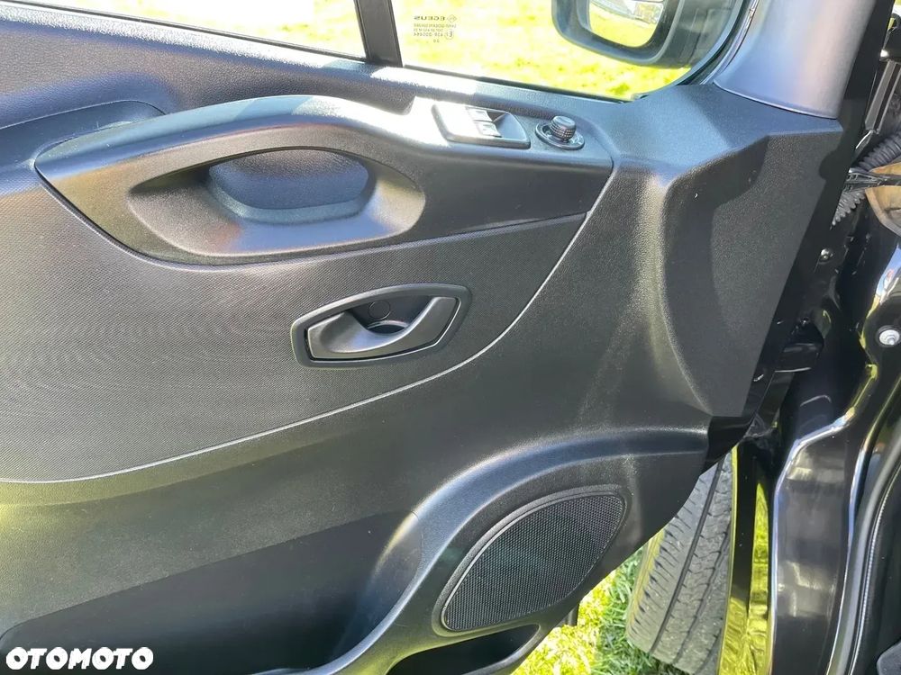Renault Trafic - 21