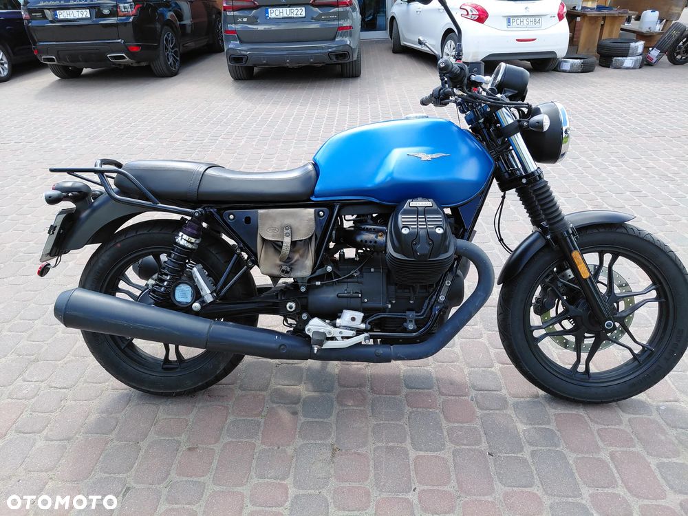 Moto Guzzi V7 - 6