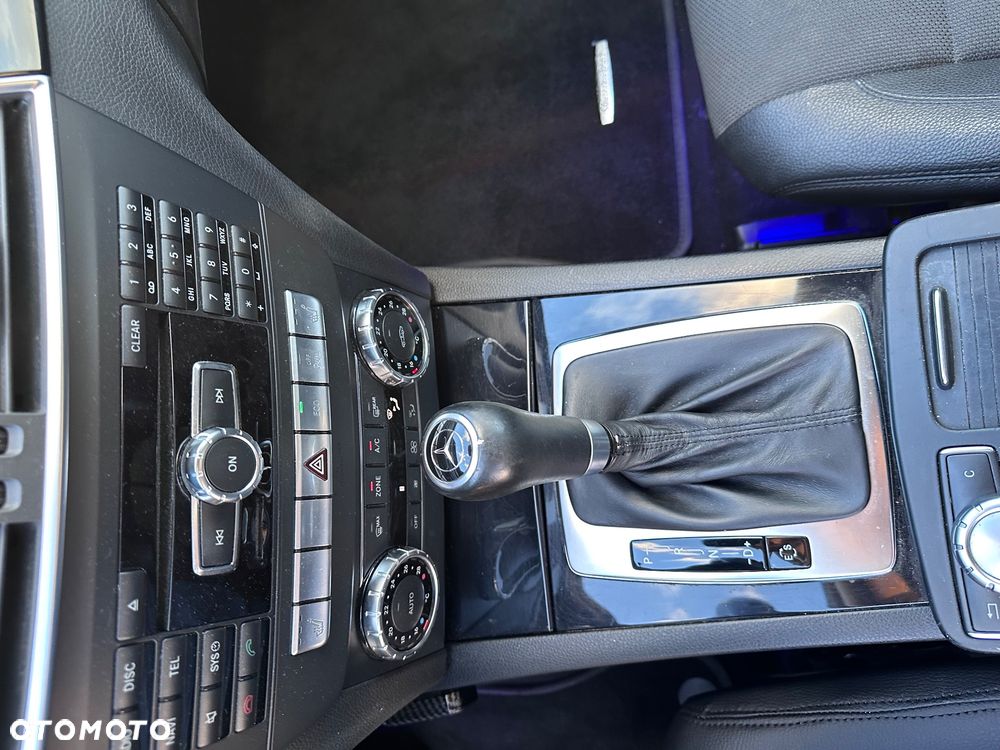 Mercedes-Benz Klasa C 220 CDI DPF Automatik Avantgarde - 11