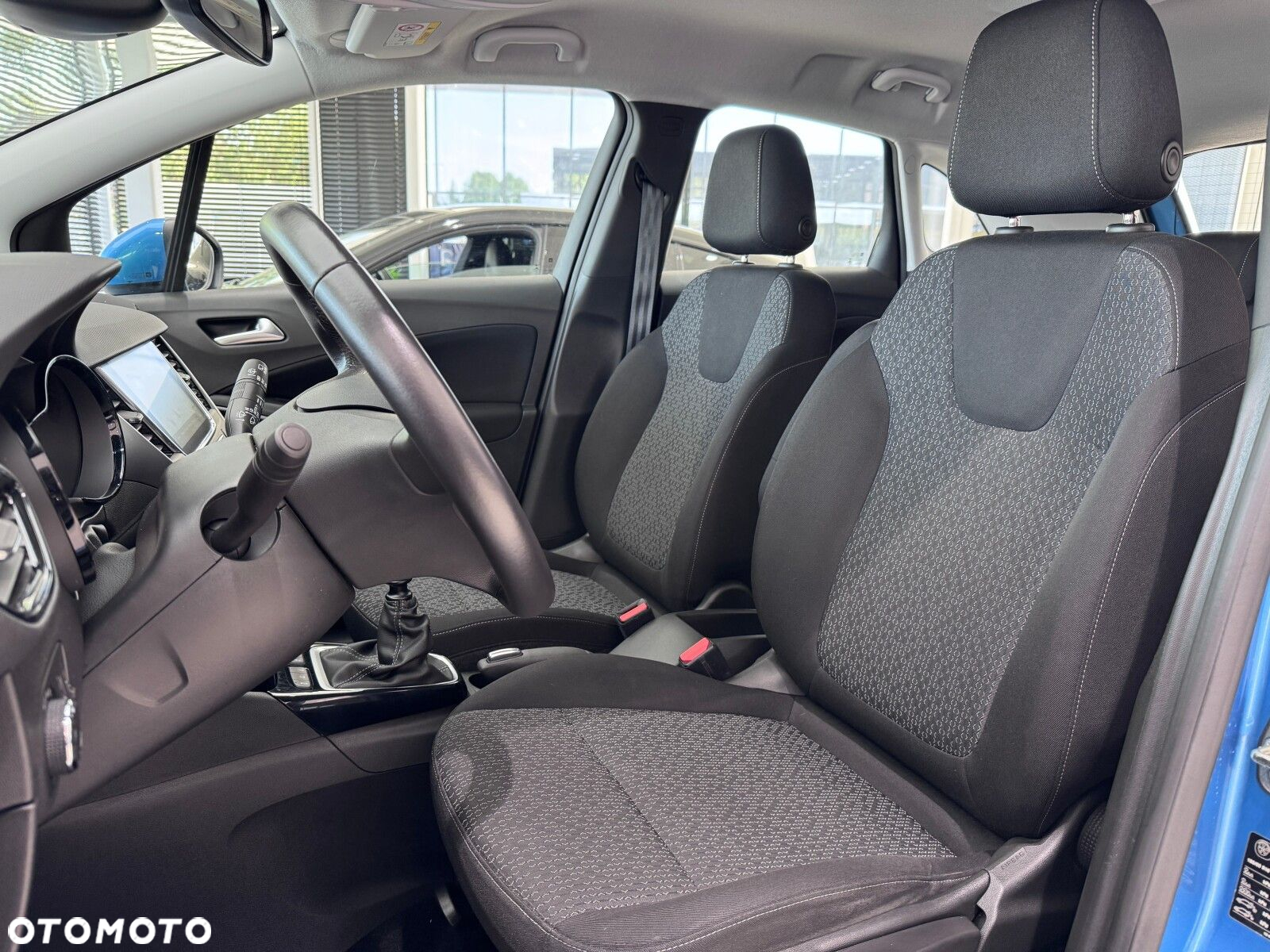 Opel Crossland X - 10