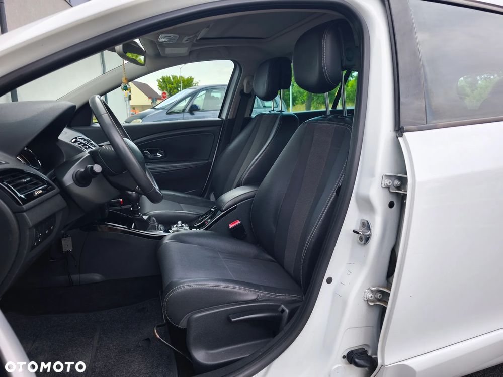 Renault Megane ENERGY dCi 130 Start & Stop Bose Edition - 19