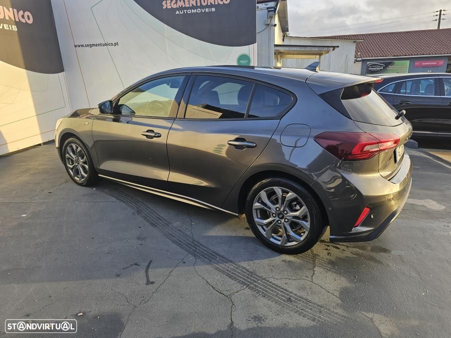 Ford Focus 1.0 EcoBoost MHEV ST-Line - 10