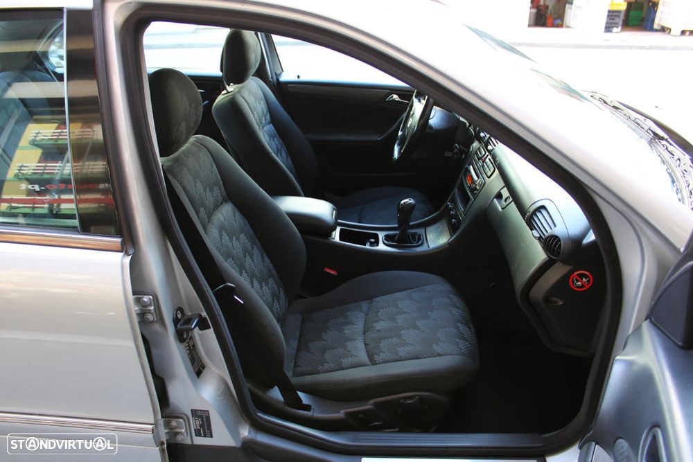 Mercedes-Benz C 220 CDi Avantgarde - 8