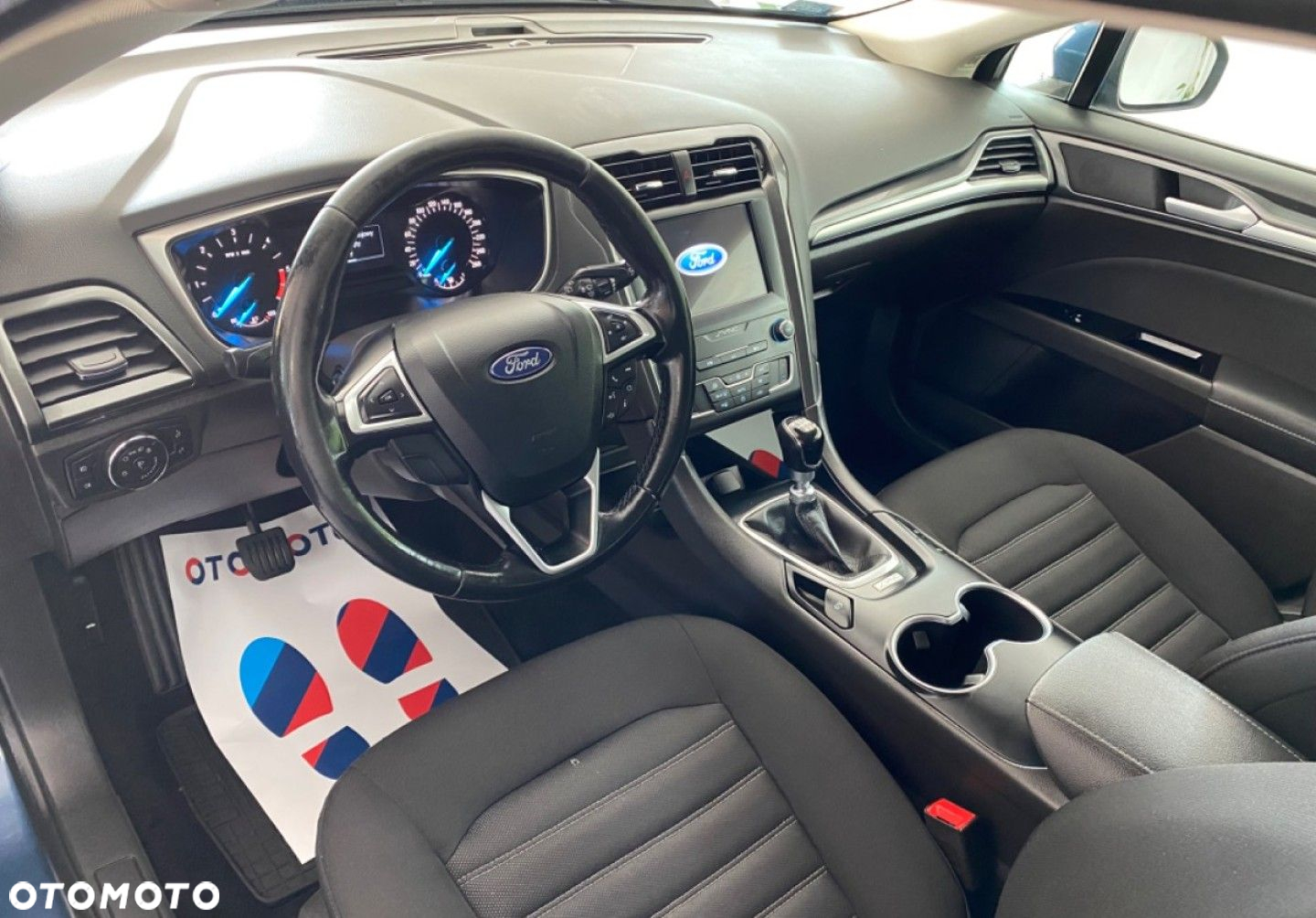 Ford Mondeo - 10