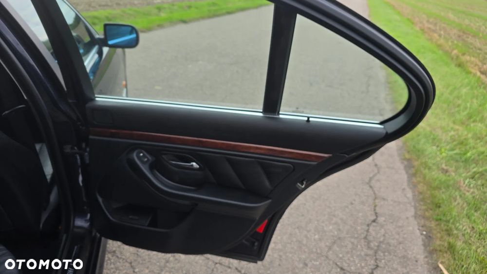 BMW Seria 5 - 22