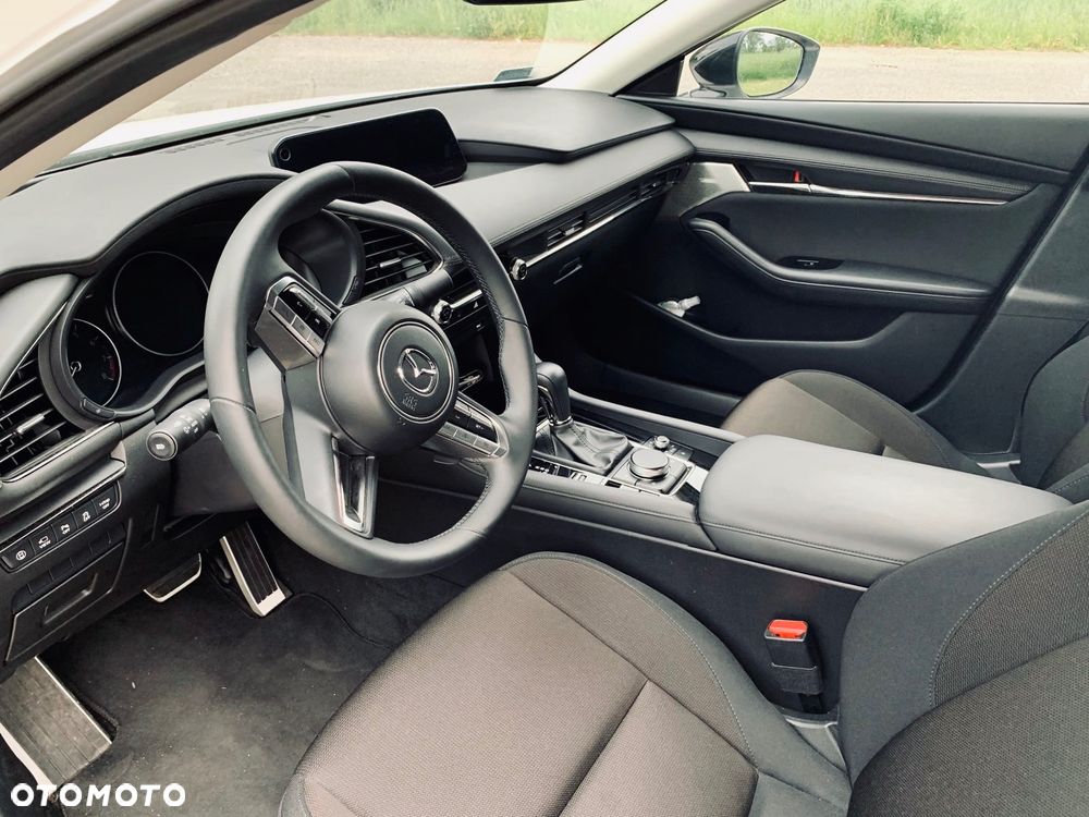 Mazda 3 2.0 mHEV Hikari - 2