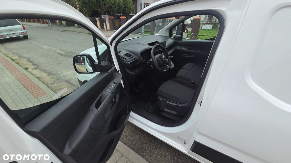 Toyota Proace City - 26
