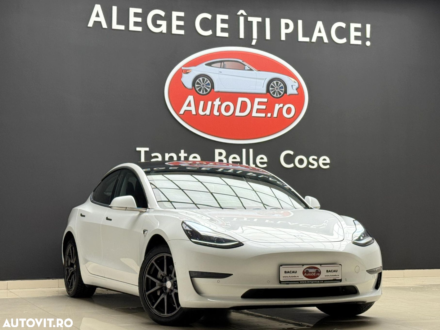 Tesla Model 3 - 2