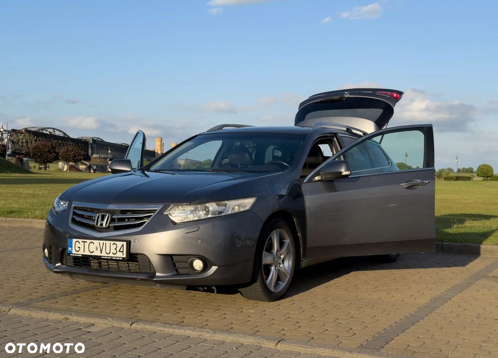 Honda Accord 2.0 Executive - 8