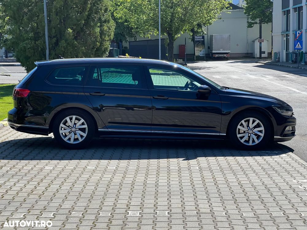 Volkswagen Passat 2.0 TDI Highline - 13