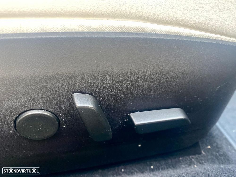 Tesla Model 3 Standard Range Plus RWD - 23
