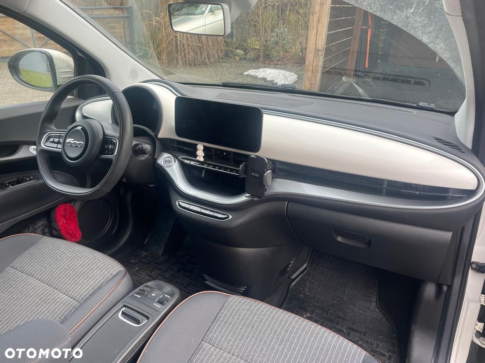 Fiat 500 23.8kWh Icon - 9