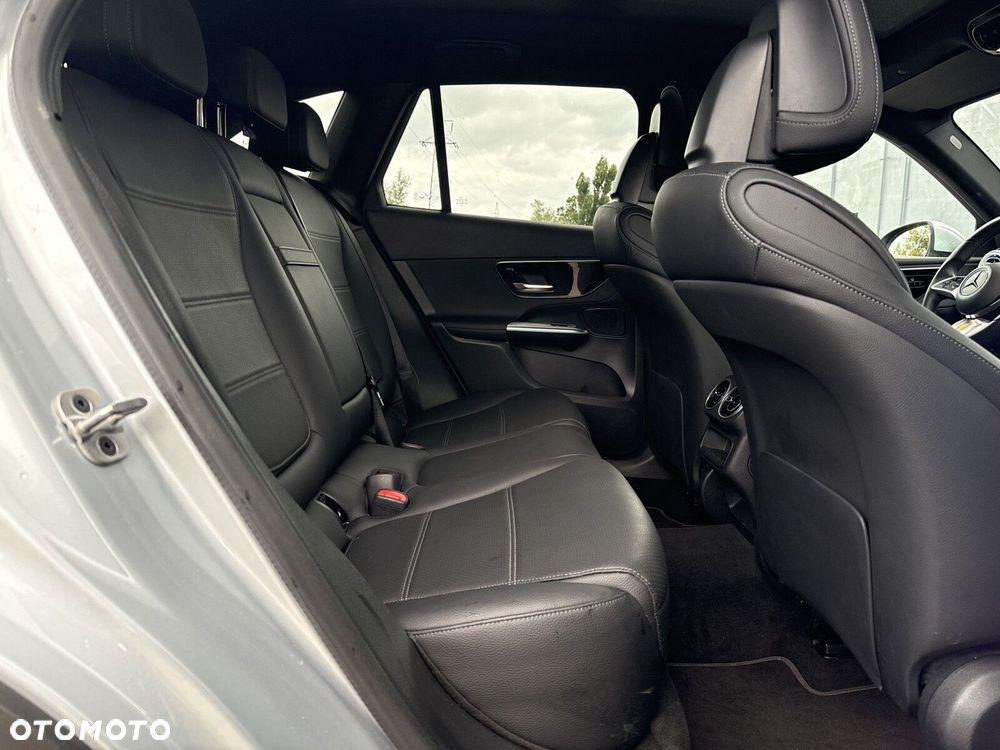 Mercedes-Benz GLC - 28
