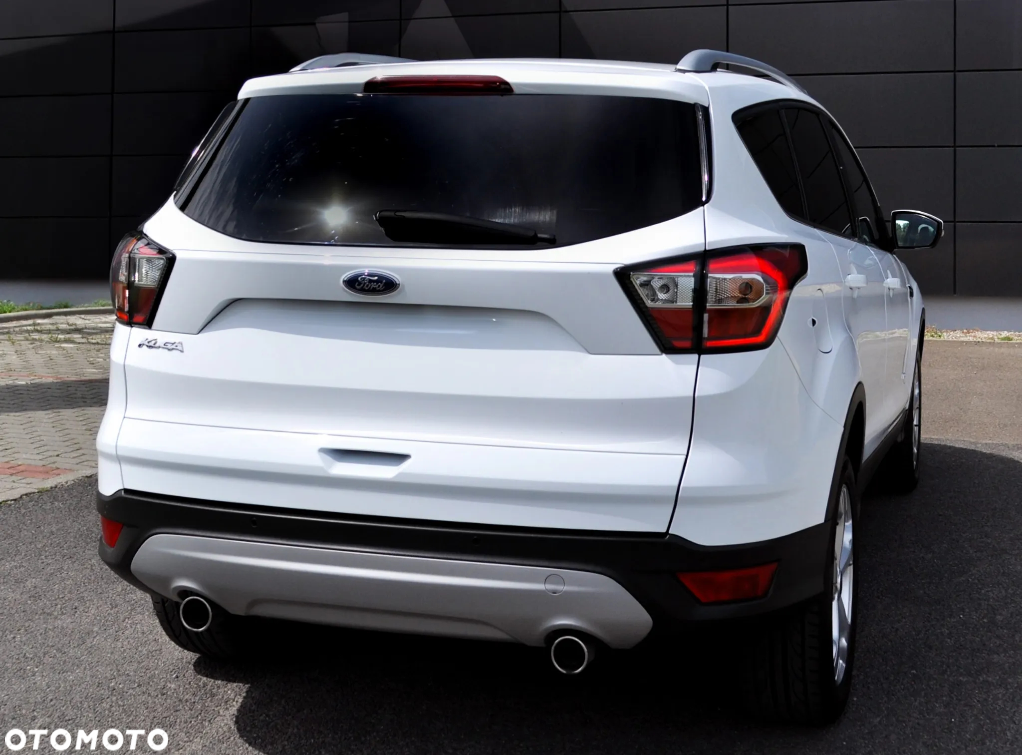 Ford Kuga 2.0 TDCi 4x4 Individual - 4