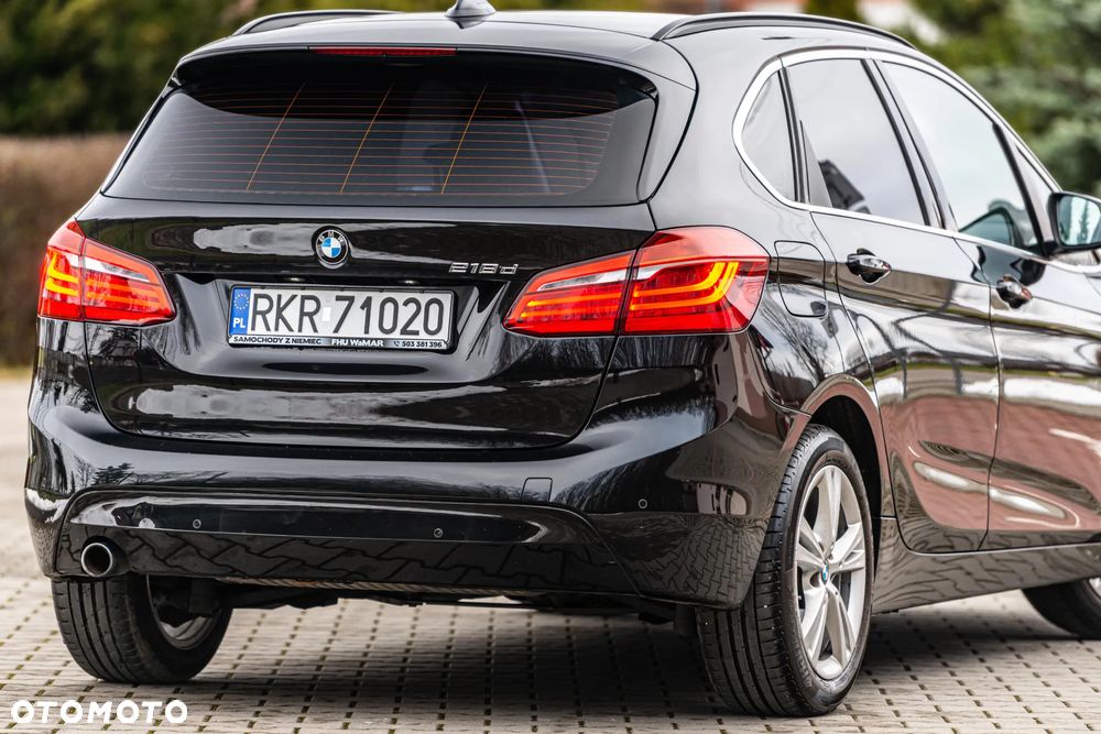 BMW Seria 2 218d - 10