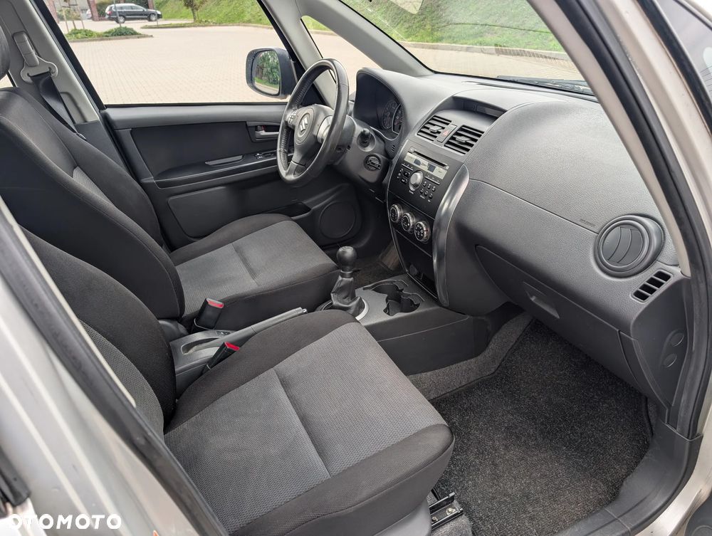 Suzuki SX4 1.6 GLX / Comfort - 12