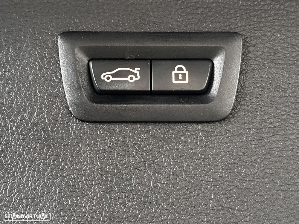 BMW 320 d Auto Pack M - 29