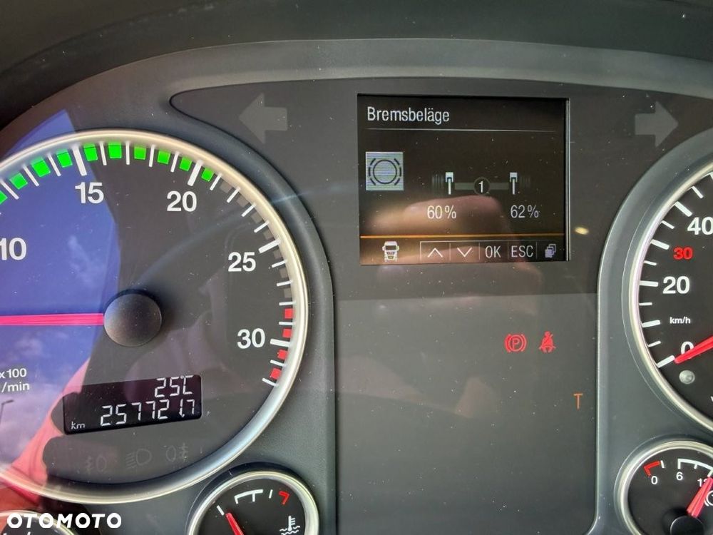 MAN TGL 12.250 NAVI KONTENER tylko 250 tys. km WINDA KONTRAKT SERWIS MAN DE - 9