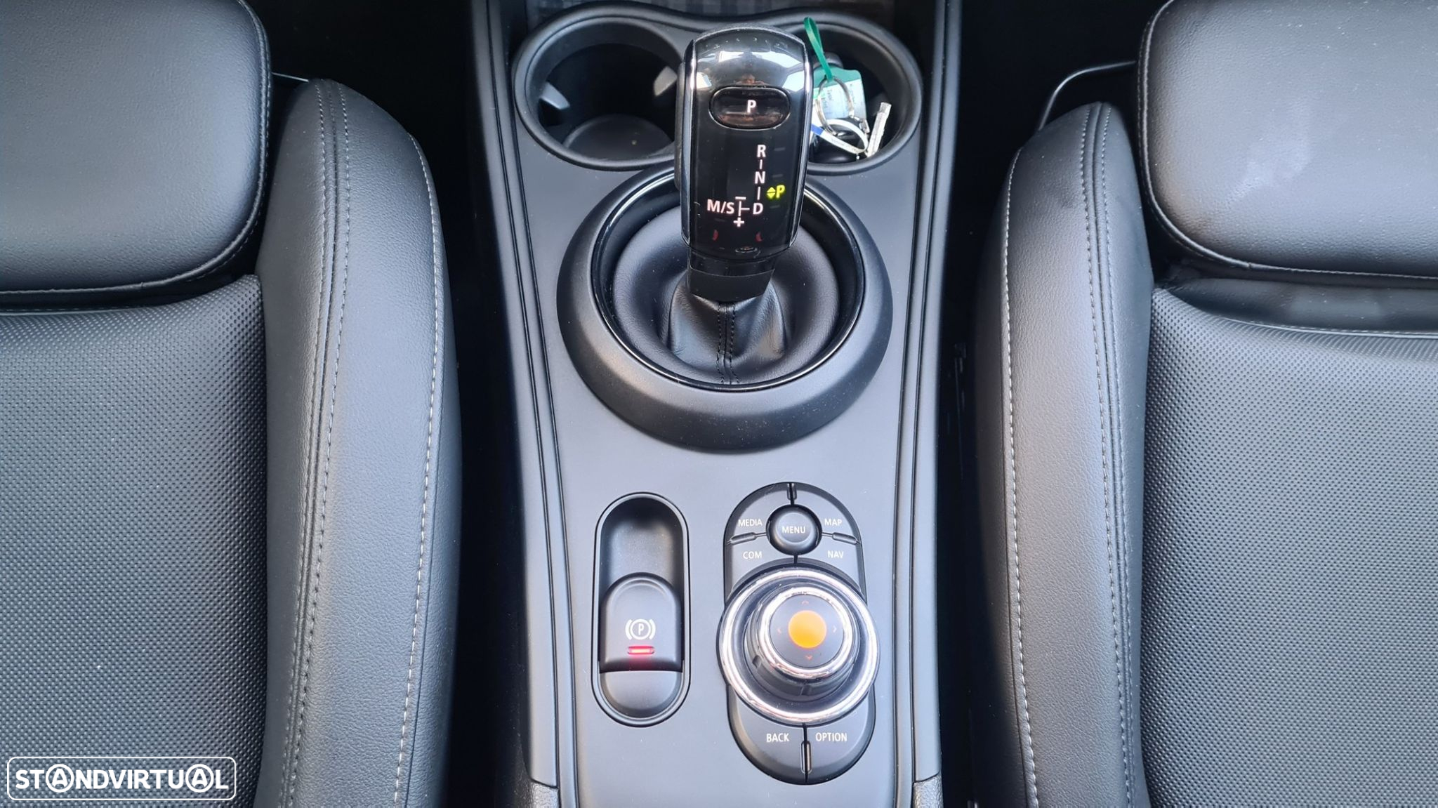 MINI Countryman One D Auto - 31