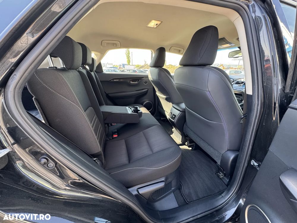 Lexus Seria NX 300h - 18