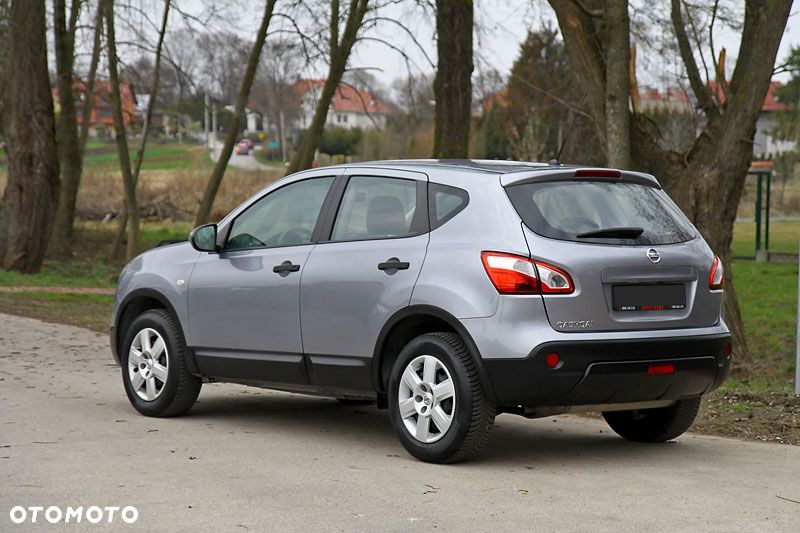 Nissan Qashqai - 2