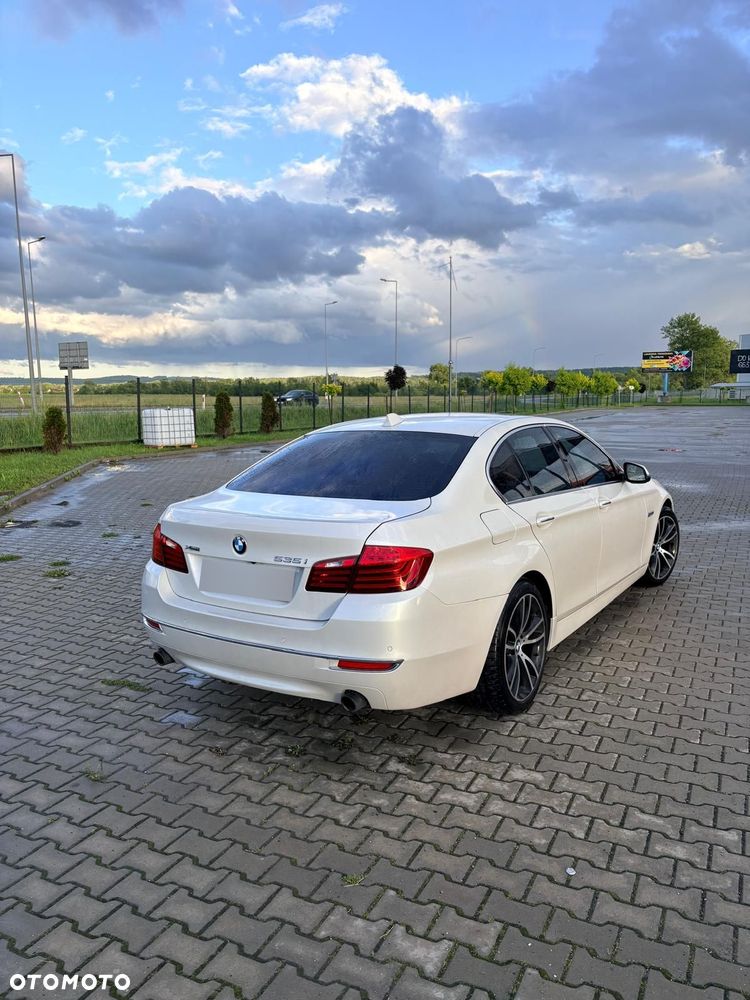 BMW Seria 5 535i xDrive Sport-Aut Luxury Line - 3