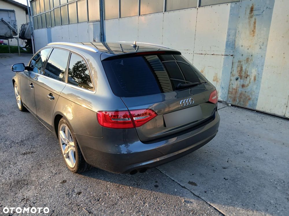 Audi A4 Avant 2.0 TDI DPF quattro S line Sportpaket - 2
