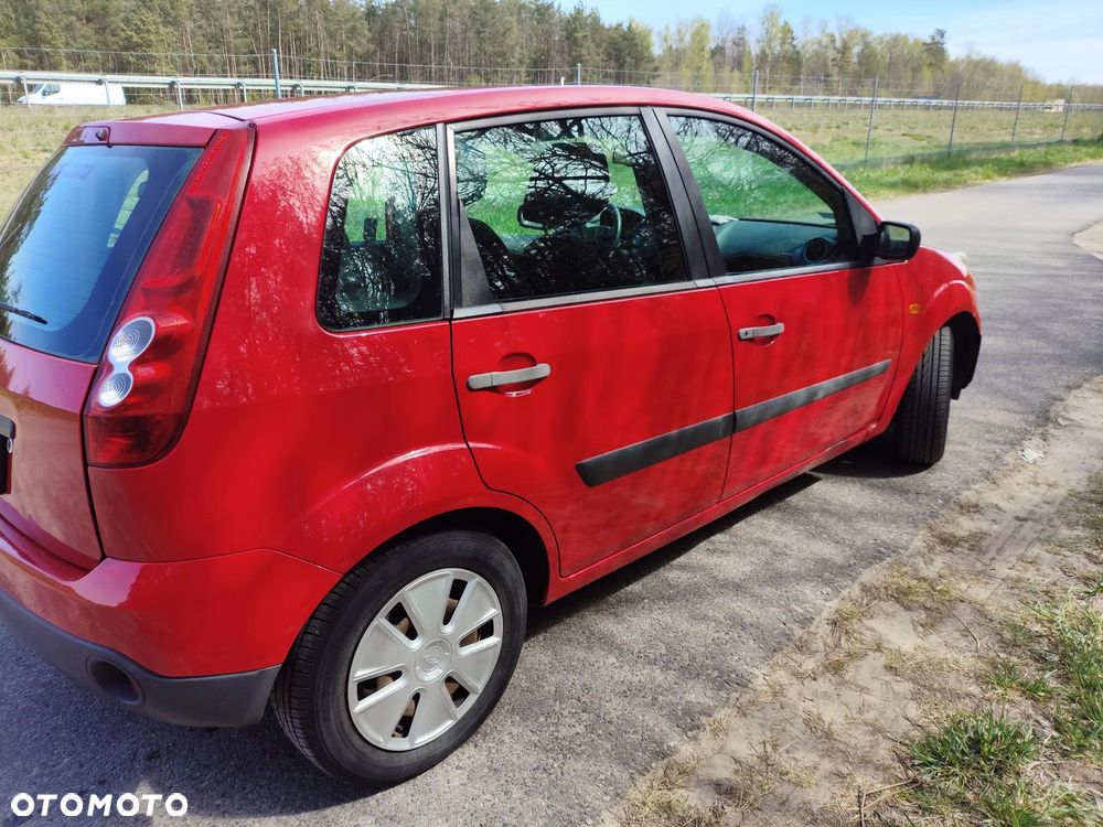 Ford Fiesta 1.3 - 7
