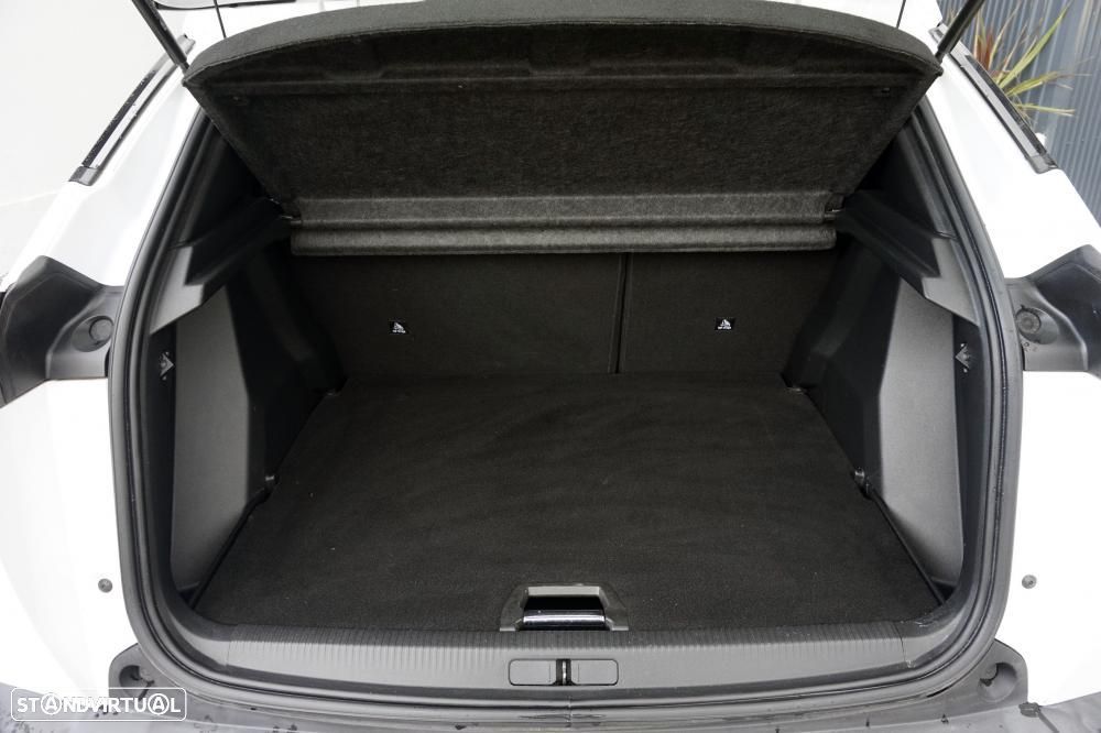 Peugeot 2008 1.2 PureTech Allure - 3