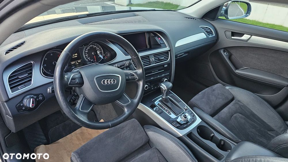 Audi A4 Avant 2.0 TDI DPF clean diesel quattro S tronic S line Sportpaket - 13