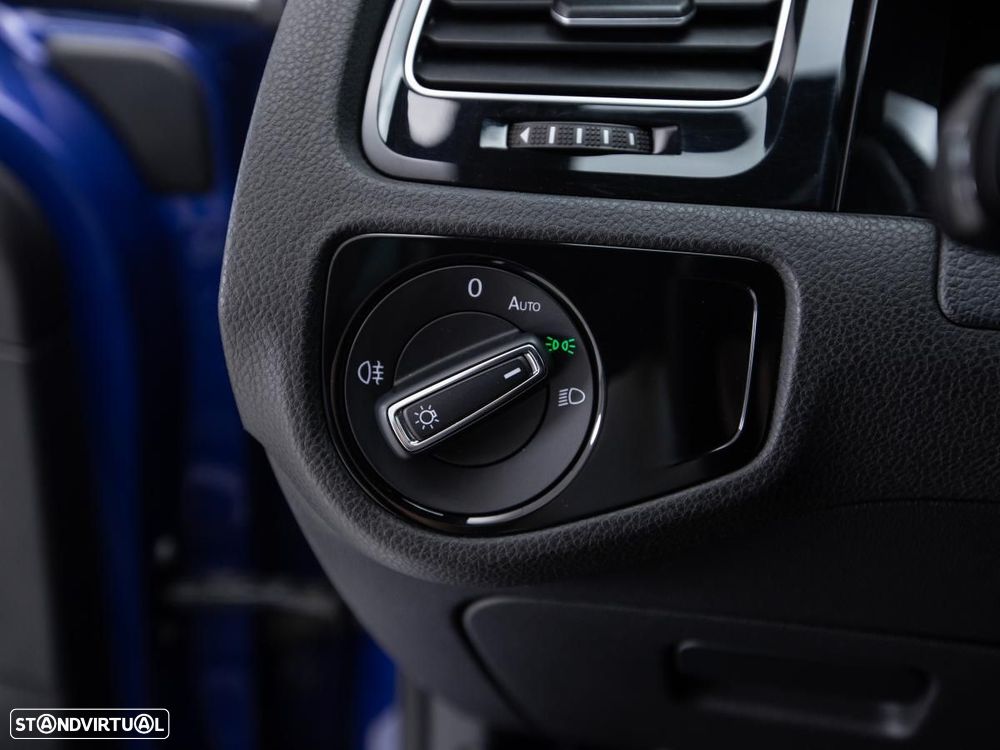 Volkswagen Golf 2.0 TSI R DSG — fotografia 15