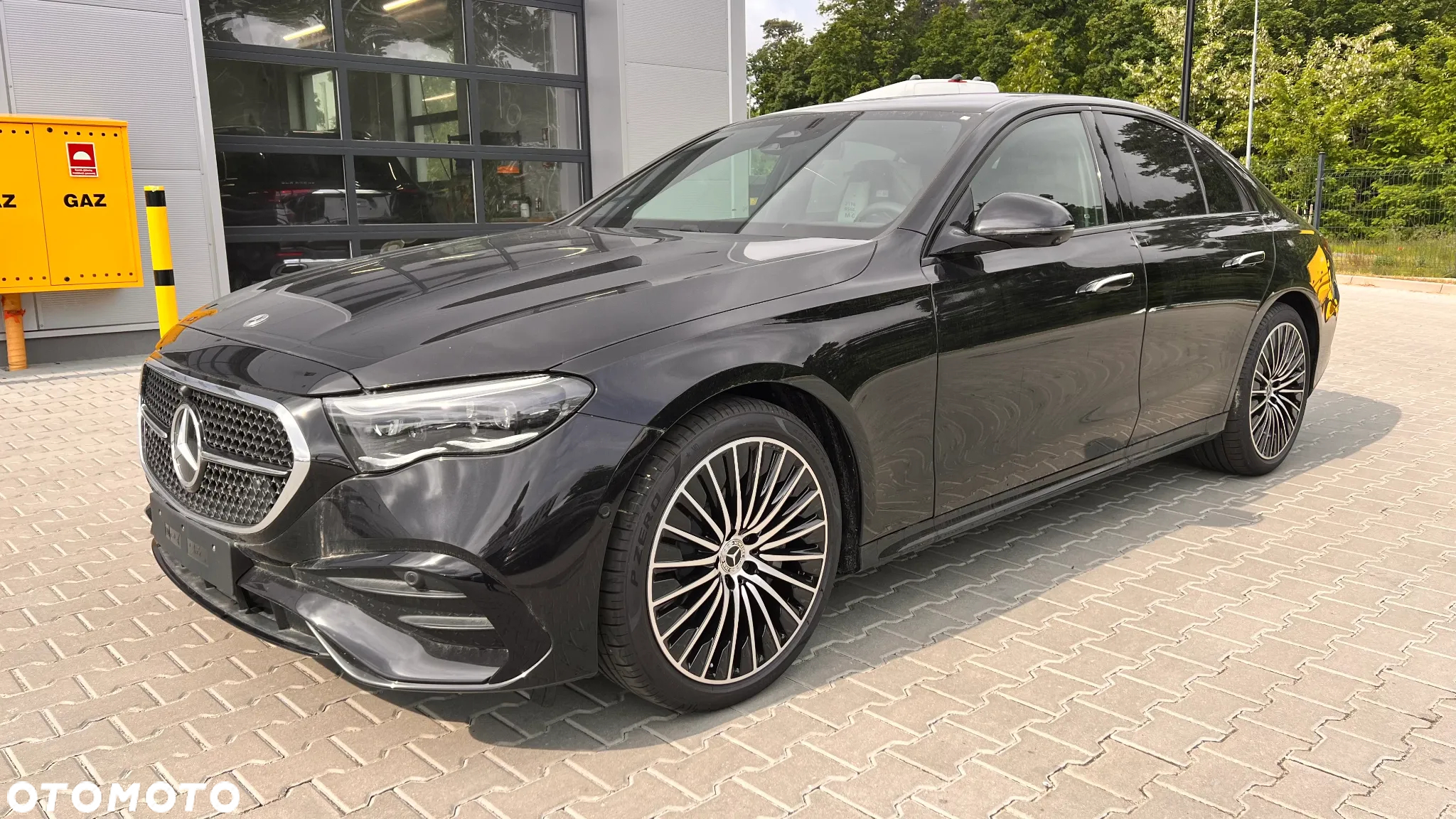 Mercedes-Benz Klasa E 220 d 4-Matic AMG - 2