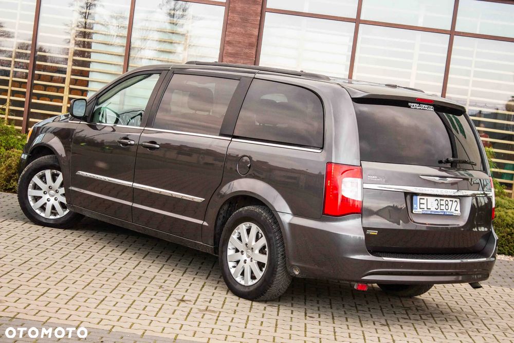 Chrysler Town & Country 3.6 Touring - 12