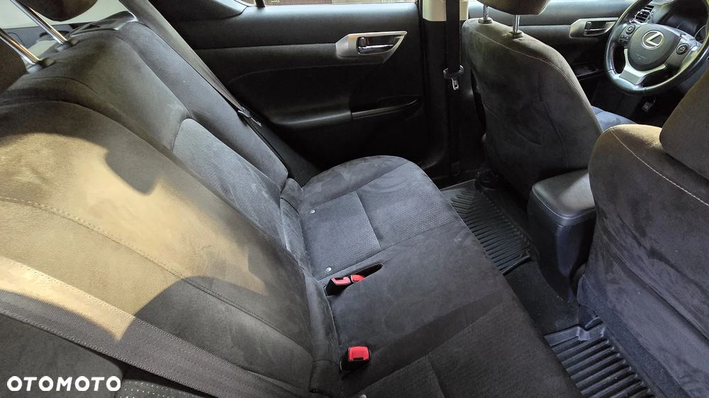 Lexus CT - 25