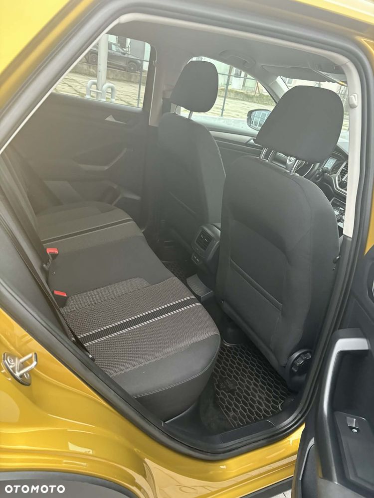 Volkswagen T-Roc - 11