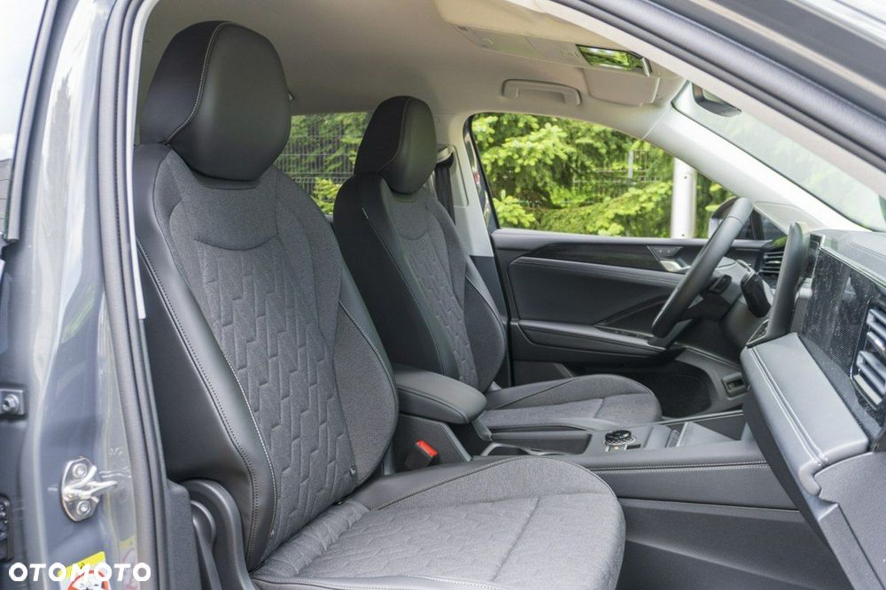 Volkswagen Tiguan - 16