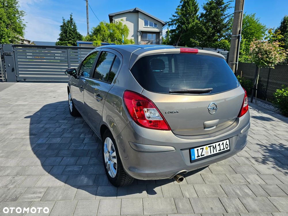 Opel Corsa 1.4 16V Automatik 150 Jahre - 14