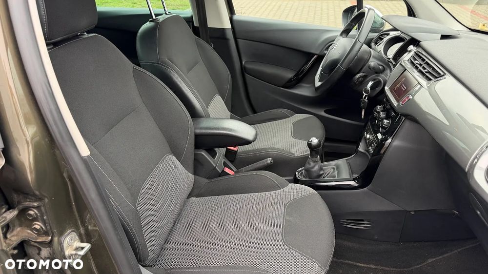 Citroën C3 e-HDi 90 FAP Exclusive - 14