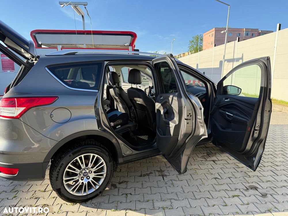 Ford Kuga 2.0 TDCi 4WD Powershift Titanium - 12