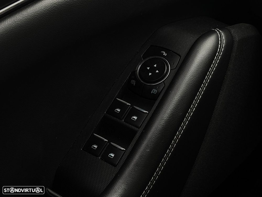 Ford Mustang Mach-E Standard - 24