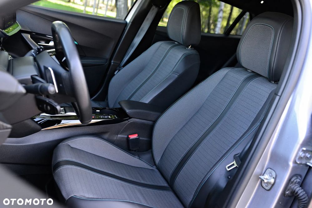 Peugeot 2008 - 12