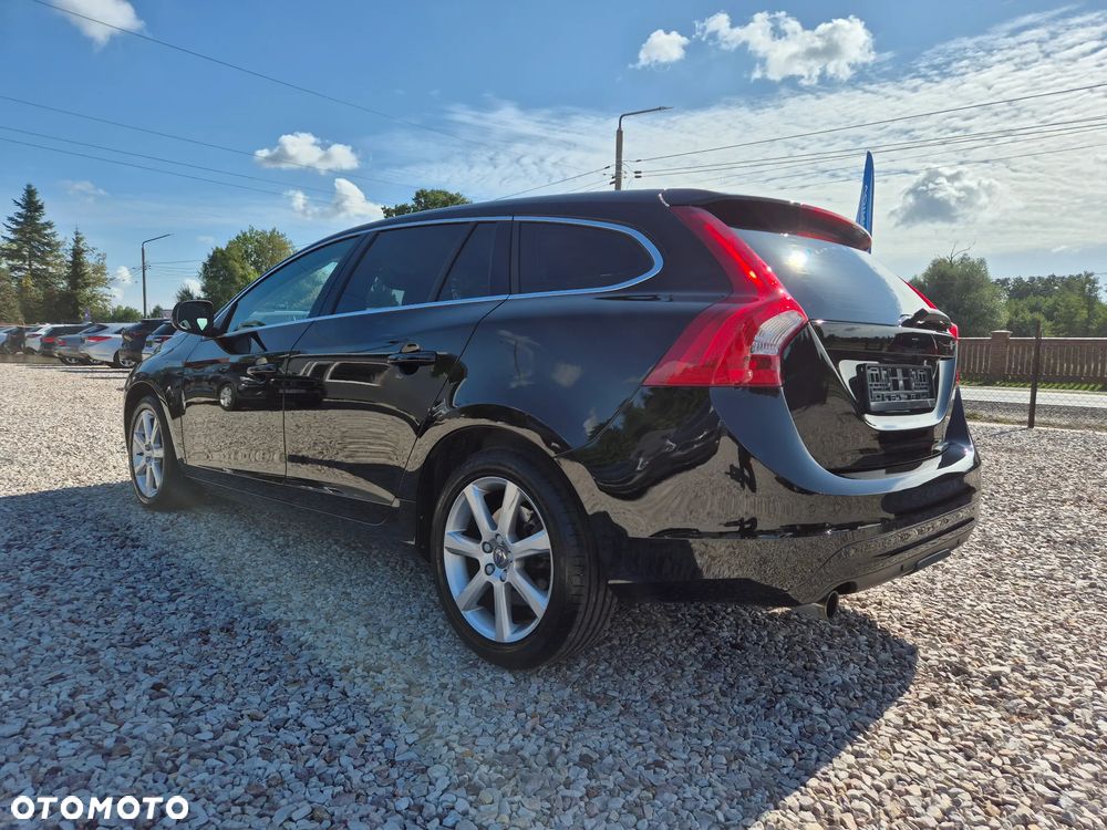 Volvo V60 D3 Momentum - 21