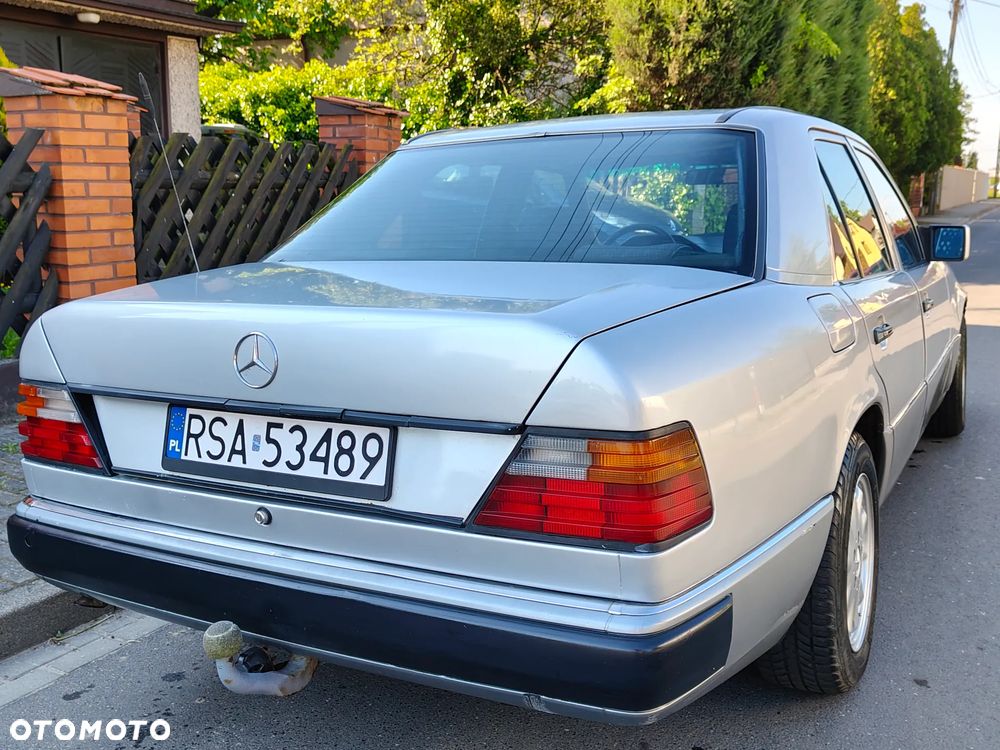 Mercedes-Benz W124 (1984-1993) - 11