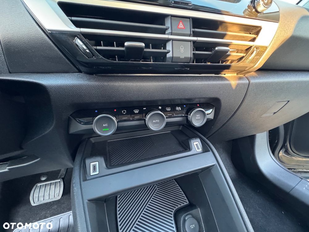 Citroën C4 e-C4 EV136 50kWh Max - 17