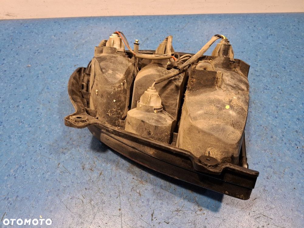KIA CARNIVAL LAMPA TYŁ LEWA ZEWNĘTRZNA - 6