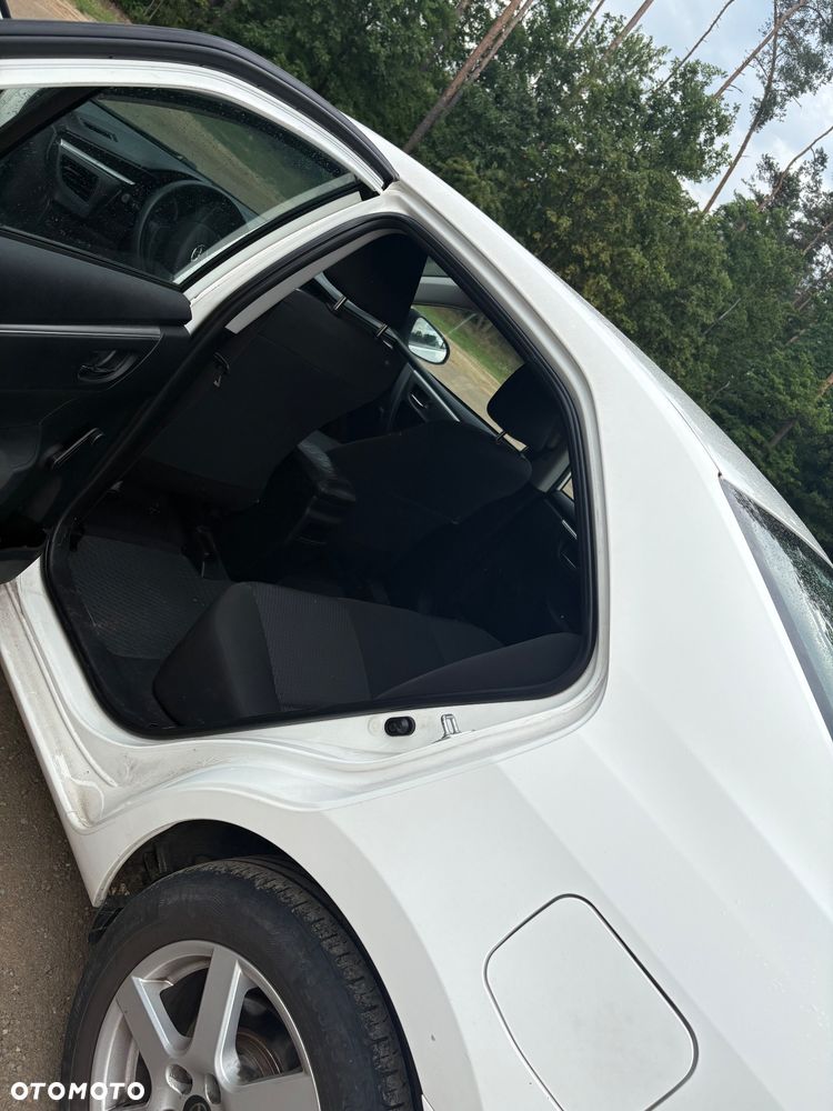 Toyota Corolla 1.4 D-4D Premium - 10