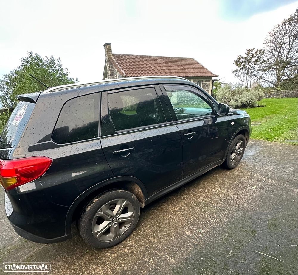 Suzuki Vitara 1.6 VVT GLE - 6