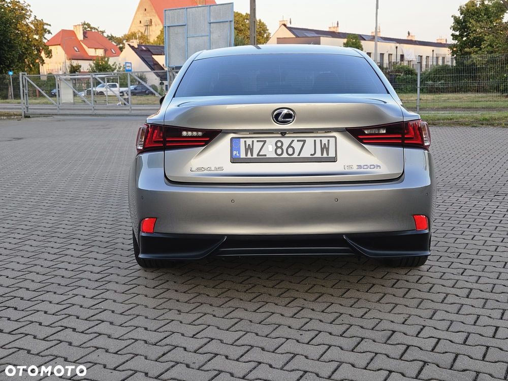 Lexus IS 300h Comfort - 6